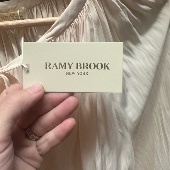 Ramy Brook Cream Blouse with Tie Front and Voluminous Sleeves - Picture 4 of 9